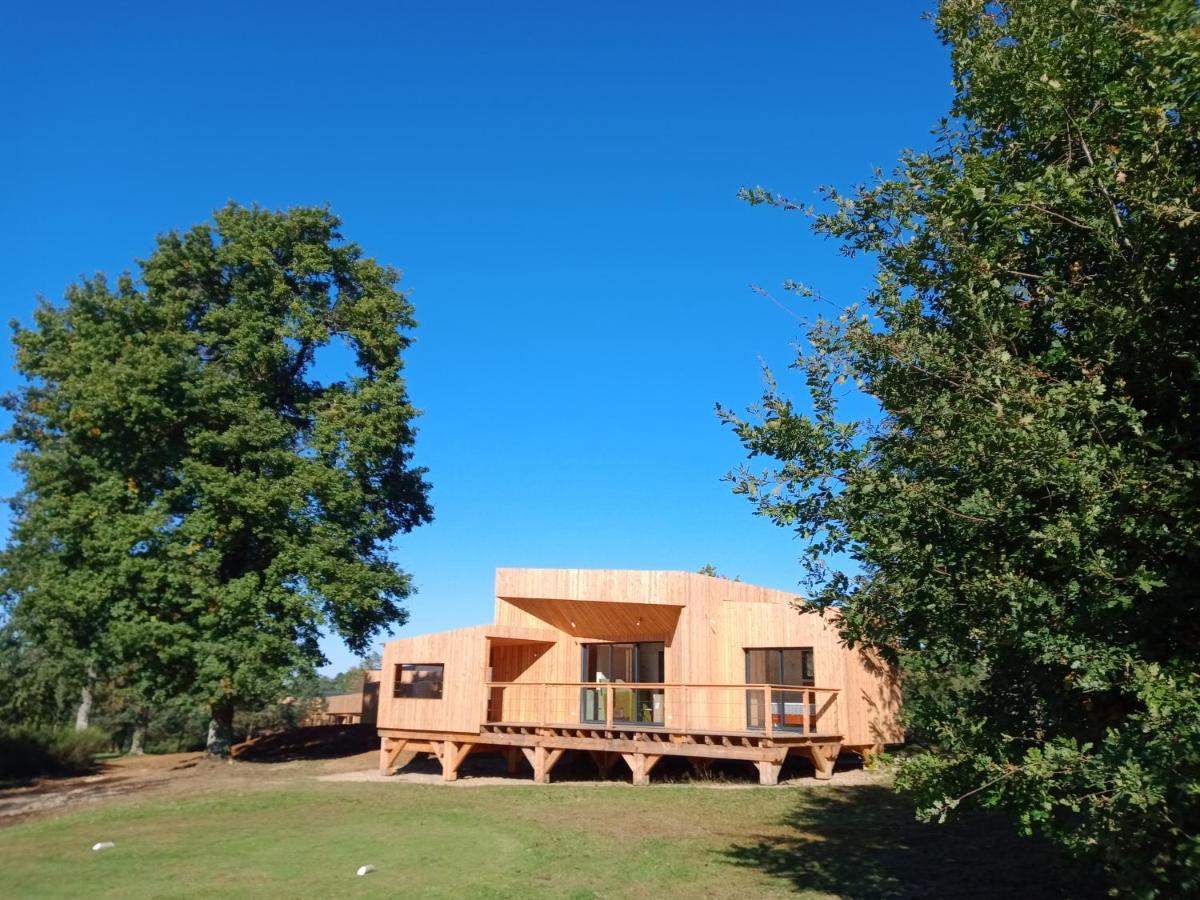 Les Lodges Du Golf De La Marterie Saint-Félix-de-Reillac-et-Mortemart 외부 사진