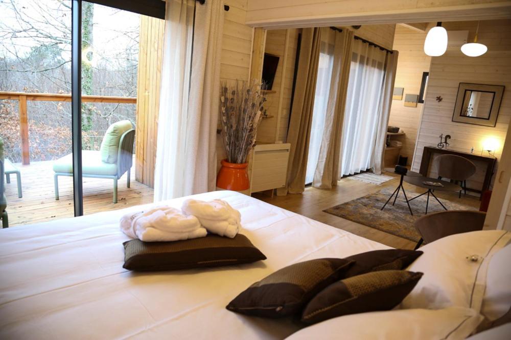 Les Lodges Du Golf De La Marterie Saint-Félix-de-Reillac-et-Mortemart 외부 사진
