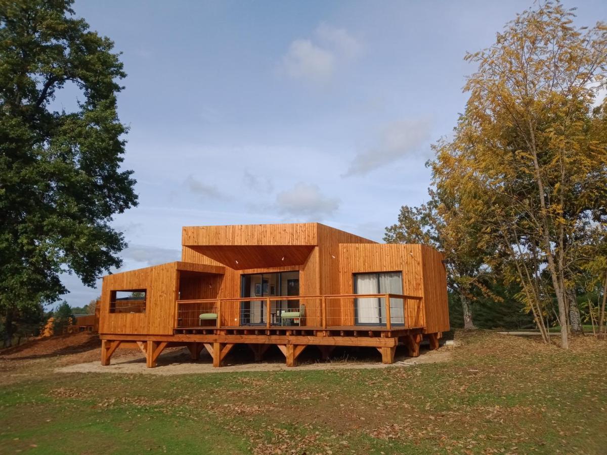 Les Lodges Du Golf De La Marterie Saint-Félix-de-Reillac-et-Mortemart 외부 사진